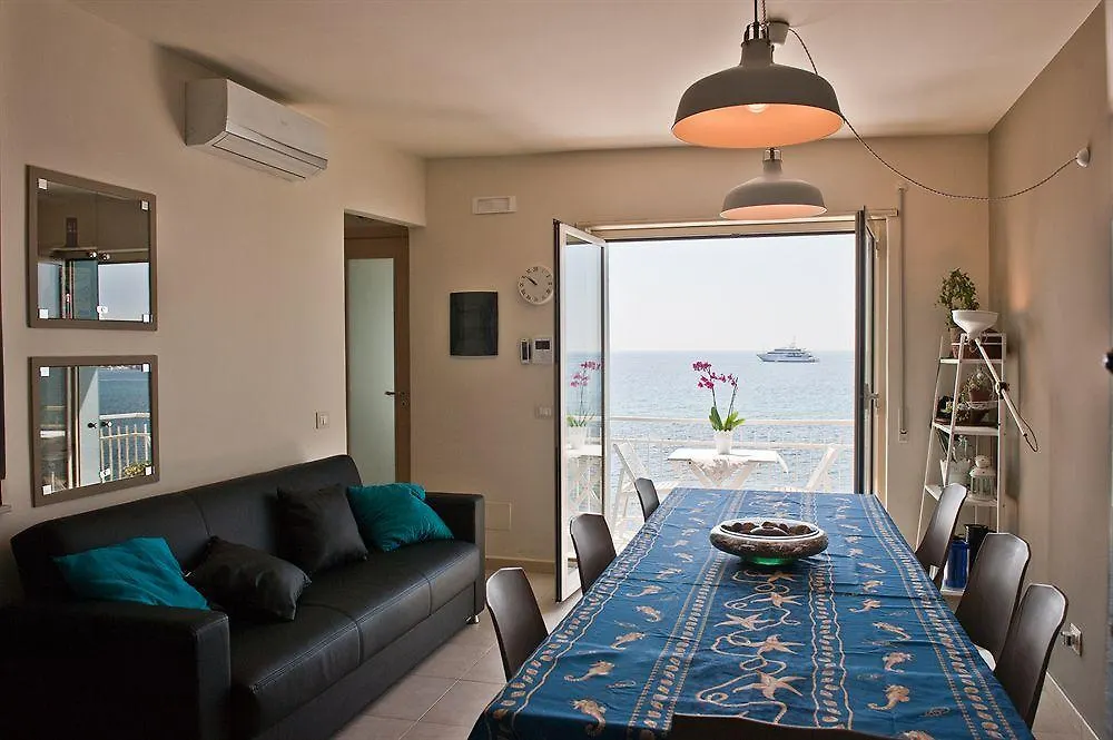 Nina B&B Giardini Naxos Italy
