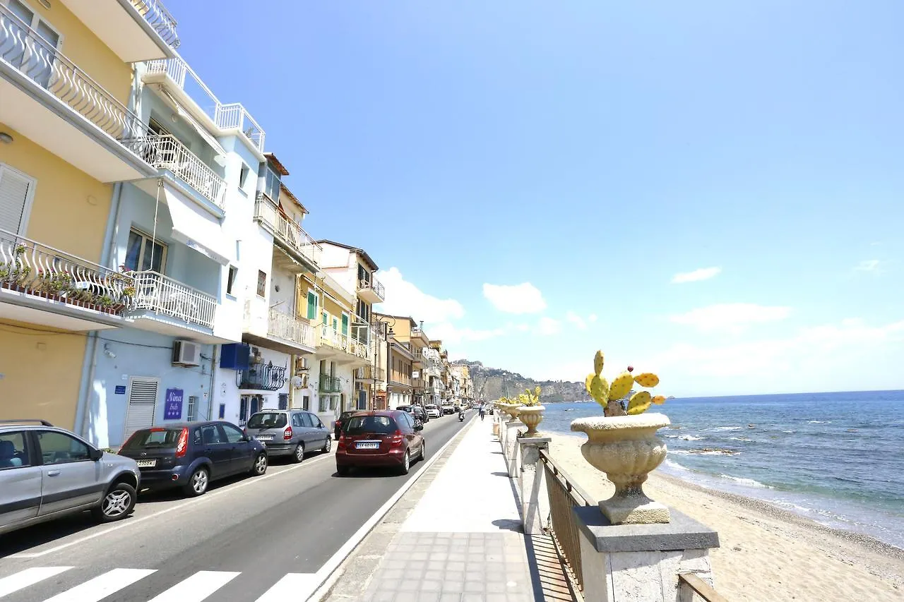 Bed & Breakfast Nina B&B Giardini Naxos