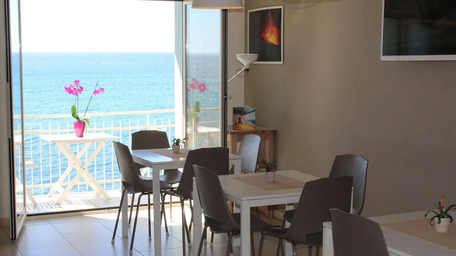 Nina B&B Giardini Naxos 3*,