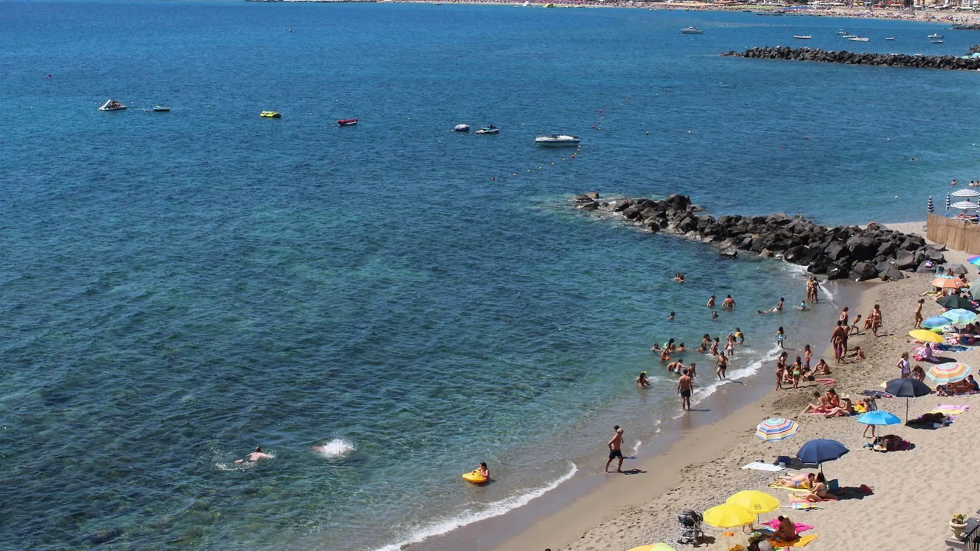 Nina B&B Giardini Naxos
